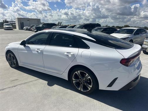 2024 Kia K5 EX