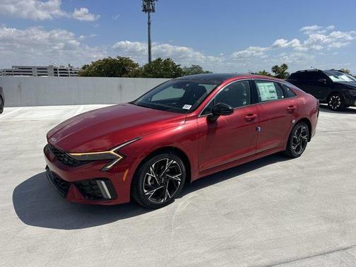 2025 Kia K5 GT-Line