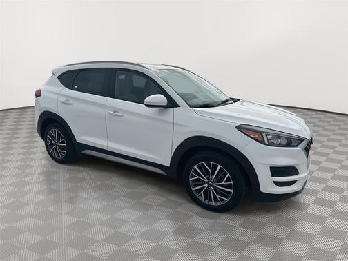 2021 Hyundai TUCSON SEL