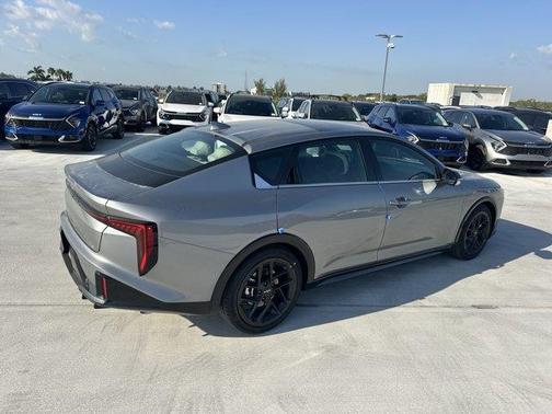2025 Kia K4 GT-Line Turbo
