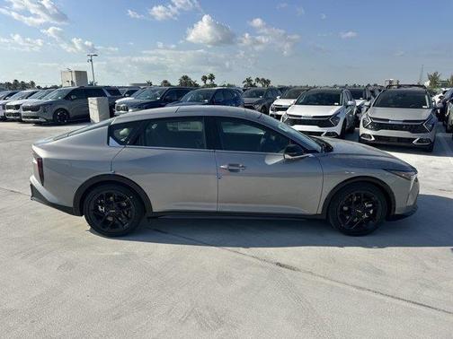 2025 Kia K4 GT-Line Turbo