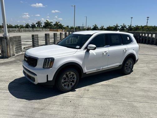 2025 Kia Telluride LX