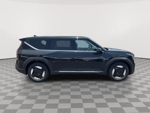 2026 Kia EV9 Light Short Range