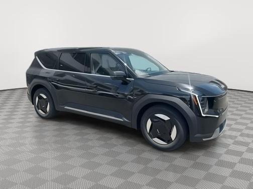 2026 Kia EV9 Light Short Range