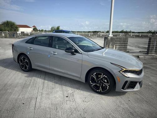 2025 Kia K5 GT-Line
