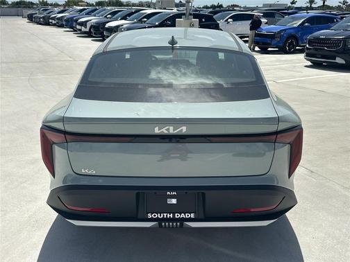 2026 Kia K4 EX