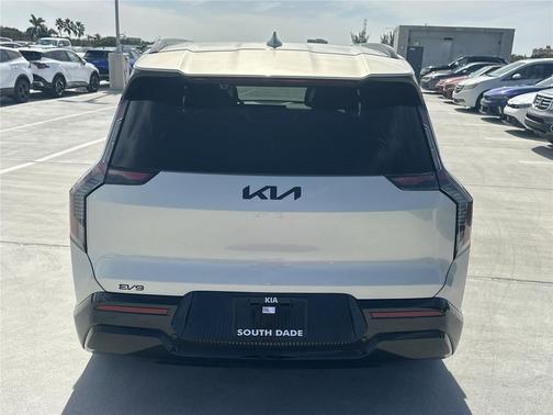 2026 Kia EV9 Land