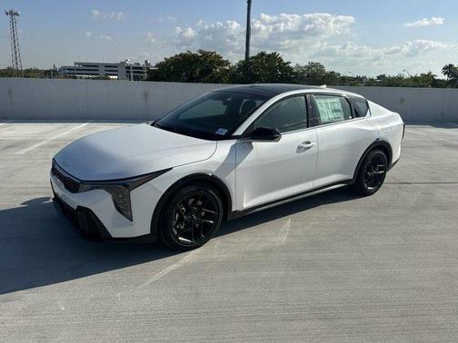 2025 Kia K4 GT-Line Turbo