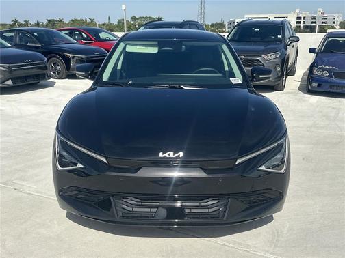2025 Kia EV6 Wind