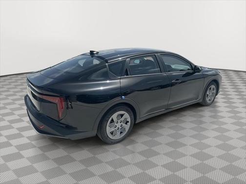 2025 Kia K4 LX