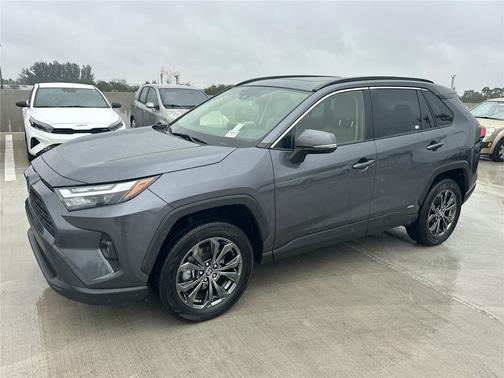 2023 Toyota RAV4 Hybrid XLE Premium
