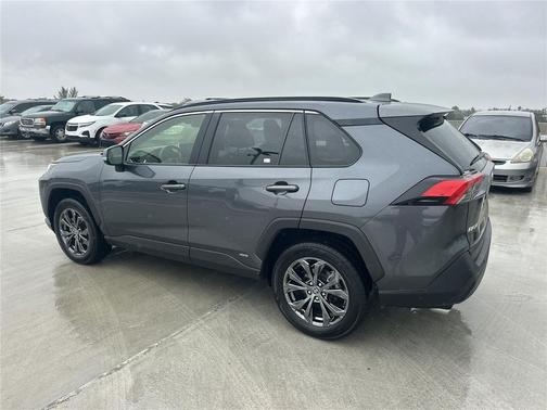 2023 Toyota RAV4 Hybrid XLE Premium