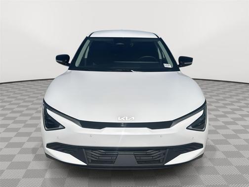 2025 Kia EV6 Light Long Range