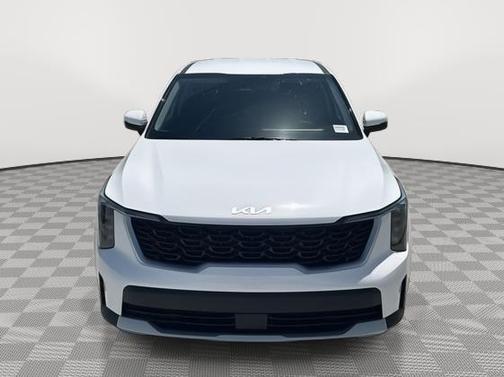 2025 Kia Sorento LX