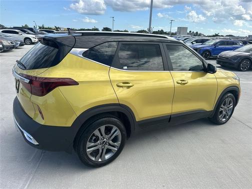 2023 Kia Seltos S