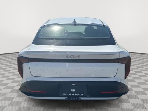 2025 Kia K4 LX