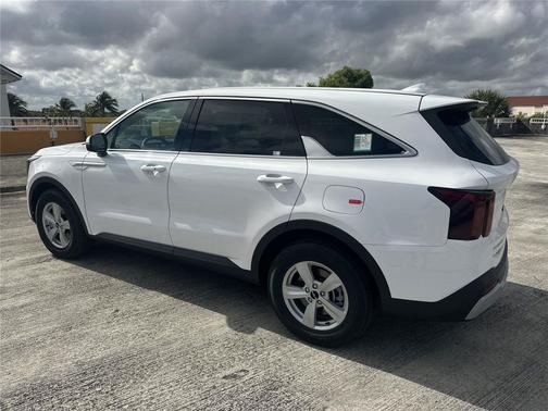2026 Kia Sorento LX