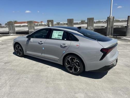 2025 Kia K5 GT-Line