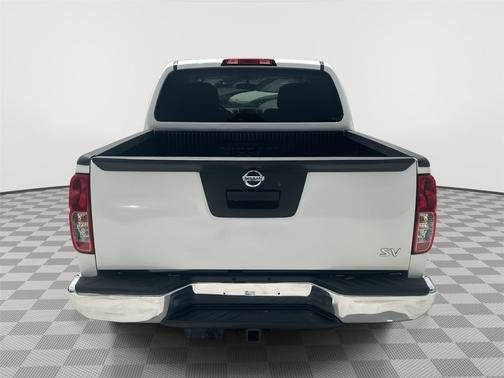 Glacier White 2019 Nissan Frontier SV