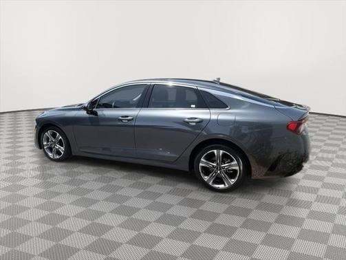 2022 Kia K5 EX