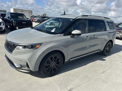 2024 Kia Carnival SX