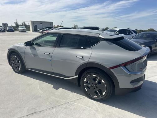 2025 Kia EV6 Light Long Range