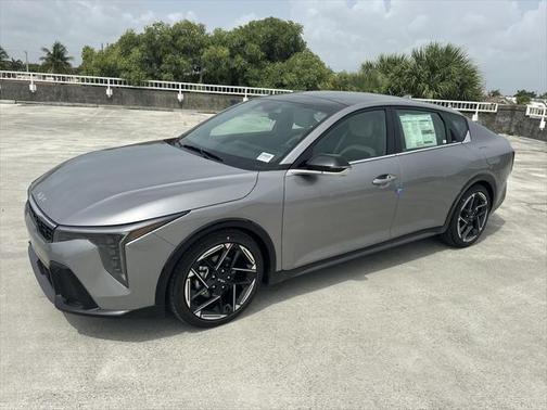 2025 Kia K4 GT-Line