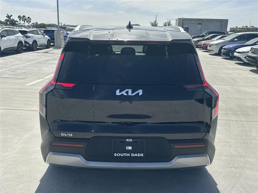 2026 Kia EV9 Wind