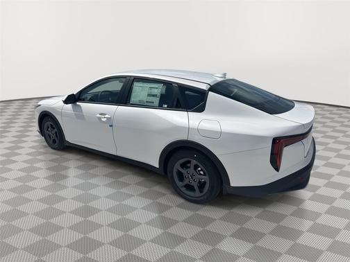 Snow White Pearl 2026 Kia K4 LX