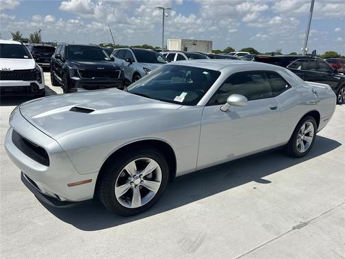 2022 Dodge Challenger SXT