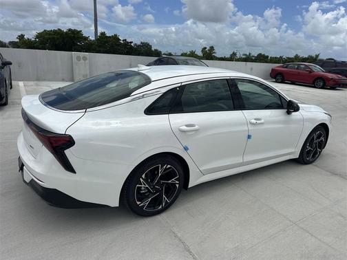 2025 Kia K5 GT-Line