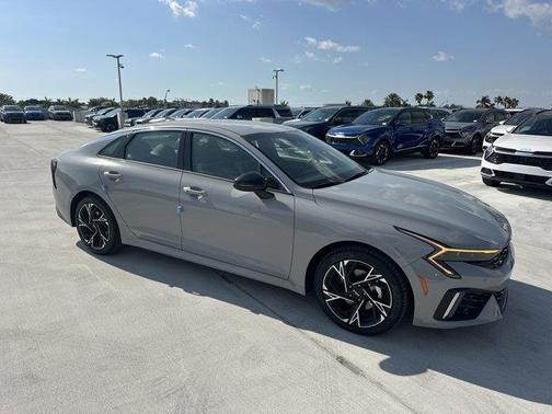 2025 Kia K5 GT-Line