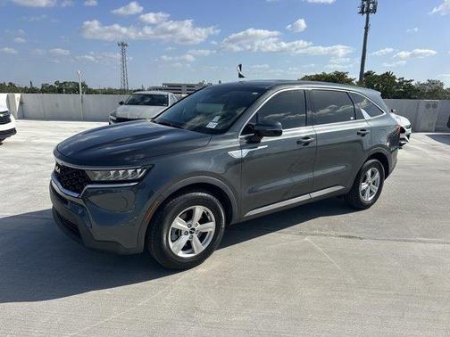2022 Kia Sorento LX