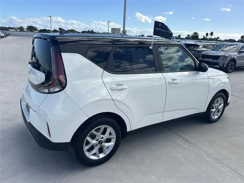 2023 Kia Soul S