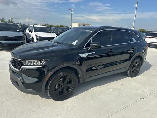 2022 Kia Sorento LX