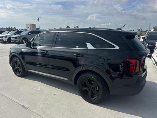 2022 Kia Sorento LX