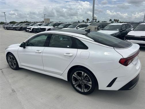 Glacial White Pearl 2023 Kia K5 EX