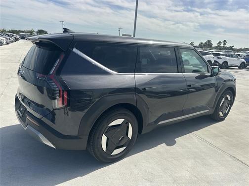 2026 Kia EV9 Light Long Range