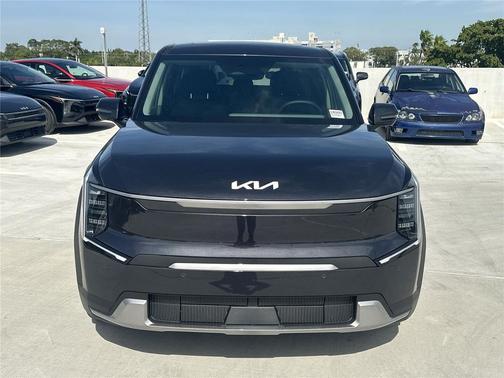 2026 Kia EV9 Light Long Range