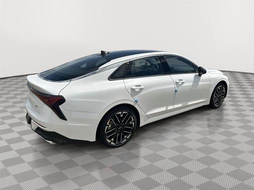 2026 Kia K5 GT