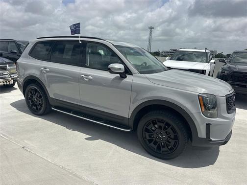 Wolf Gray 2022 Kia Telluride SX