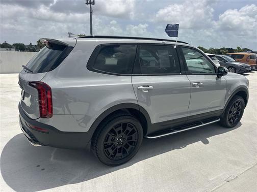 Wolf Gray 2022 Kia Telluride SX