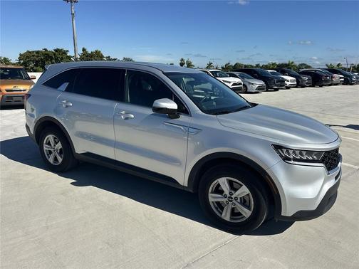 2022 Kia Sorento LX