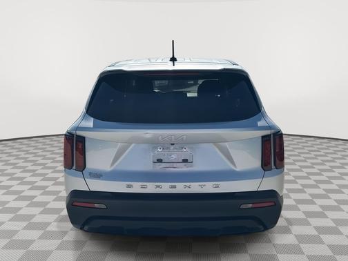 2022 Kia Sorento LX