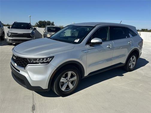 2022 Kia Sorento LX