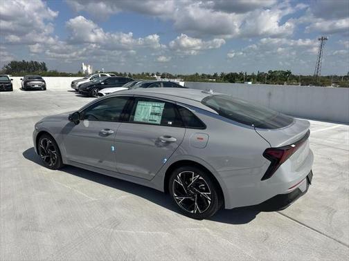 2025 Kia K5 GT-Line