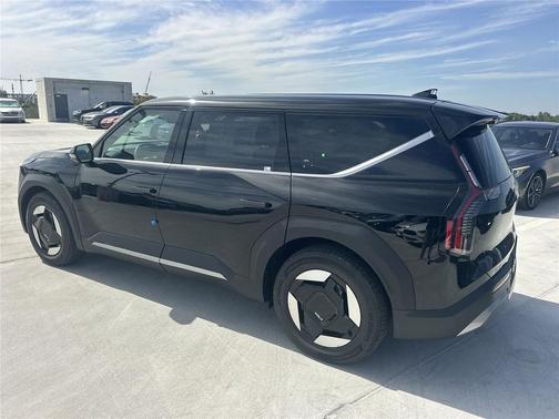 2026 Kia EV9 Light Long Range