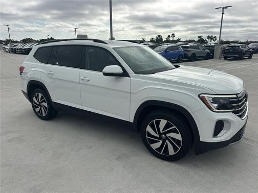 2024 Volkswagen Atlas 2.0T SE w/Technology