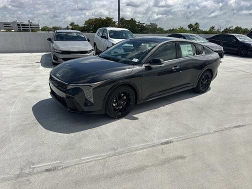 2025 Kia K4 GT-Line Turbo