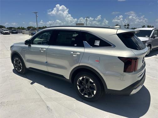 Ivory Silver 2026 Kia Sorento S